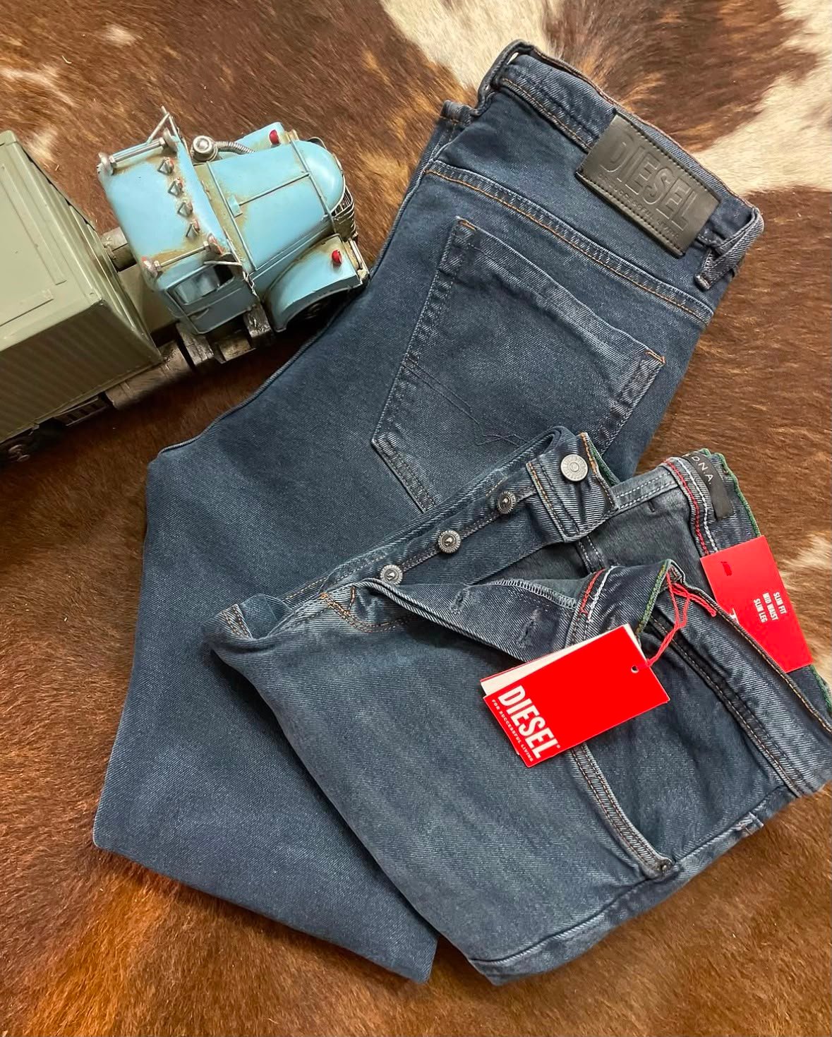 Calça jeans Diesel slim fit