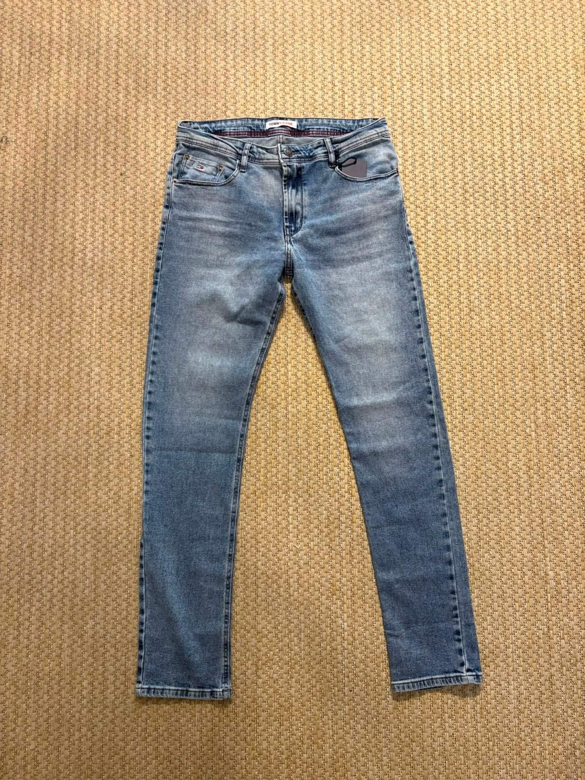 Calça jeans Tommy Hilfiger lavagem clara